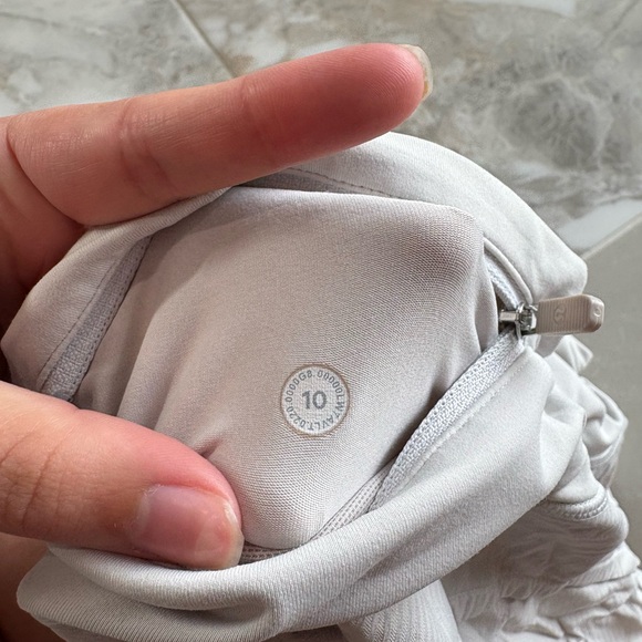 Lululemon Athletica Women's White Athletic Shorts - Picture 5 of 8